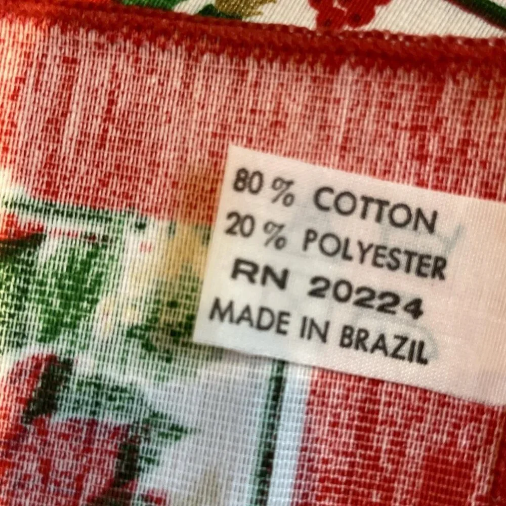 Set of 4 Vintage Sunweave Holiday Christmas Napkins Red Poinsettia Brazil NWOT